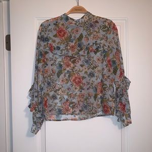 Forever 21 Blue Floral Ruffle Blouse Size Small